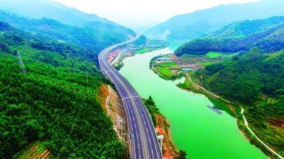 说明: http://timgsa.baidu.com/timg?image&quality=80&size=b9999_10000&sec=1599733502721&di=f37268d3118adc7b72cf99a652620c1a&imgtype=0&src=http%3A%2F%2Fepaper.guilinlife.com%2Fglwb%2Fimages%2F2017-10%2F27%2F06%2F6g271_b.jpg